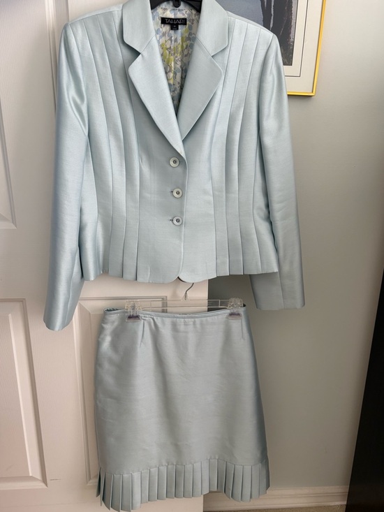 Tahari Jackets & Blazers - Tahari Light Blue Pleated Blazer & Skirt Two-Piece Suit